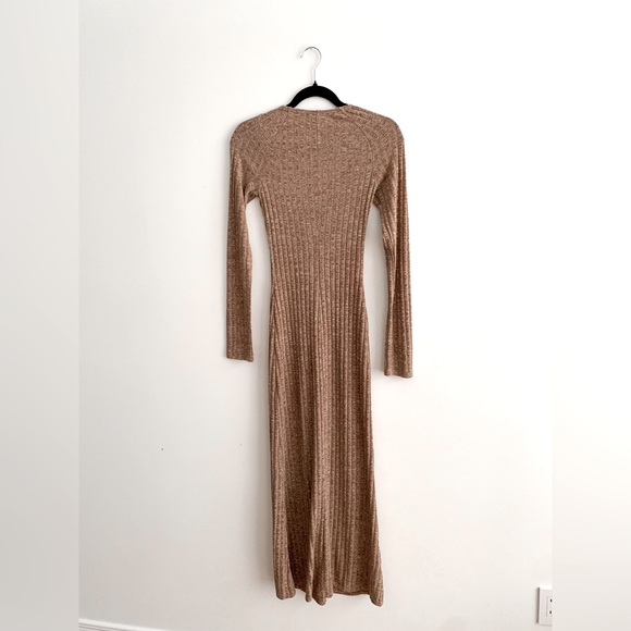 REFORMATION DRESS - Picture 2 of 3